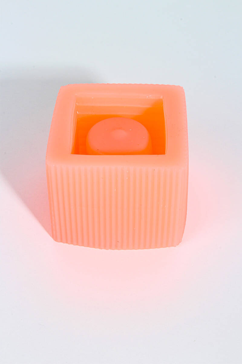 Kalp Detaylı Kare Sukulent Beton Taş Tozu Silikon Kalıbı KHB18 - 4