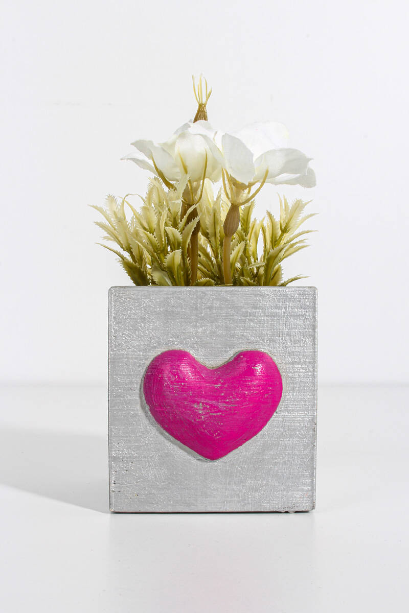 Kalp Detaylı Kare Sukulent Beton Taş Tozu Silikon Kalıbı KHB18 - 1