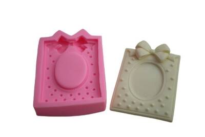 Kare Puantiyeli Fiyonklu Çerçeve Silikon Kalıbı ÇE-18 - 1